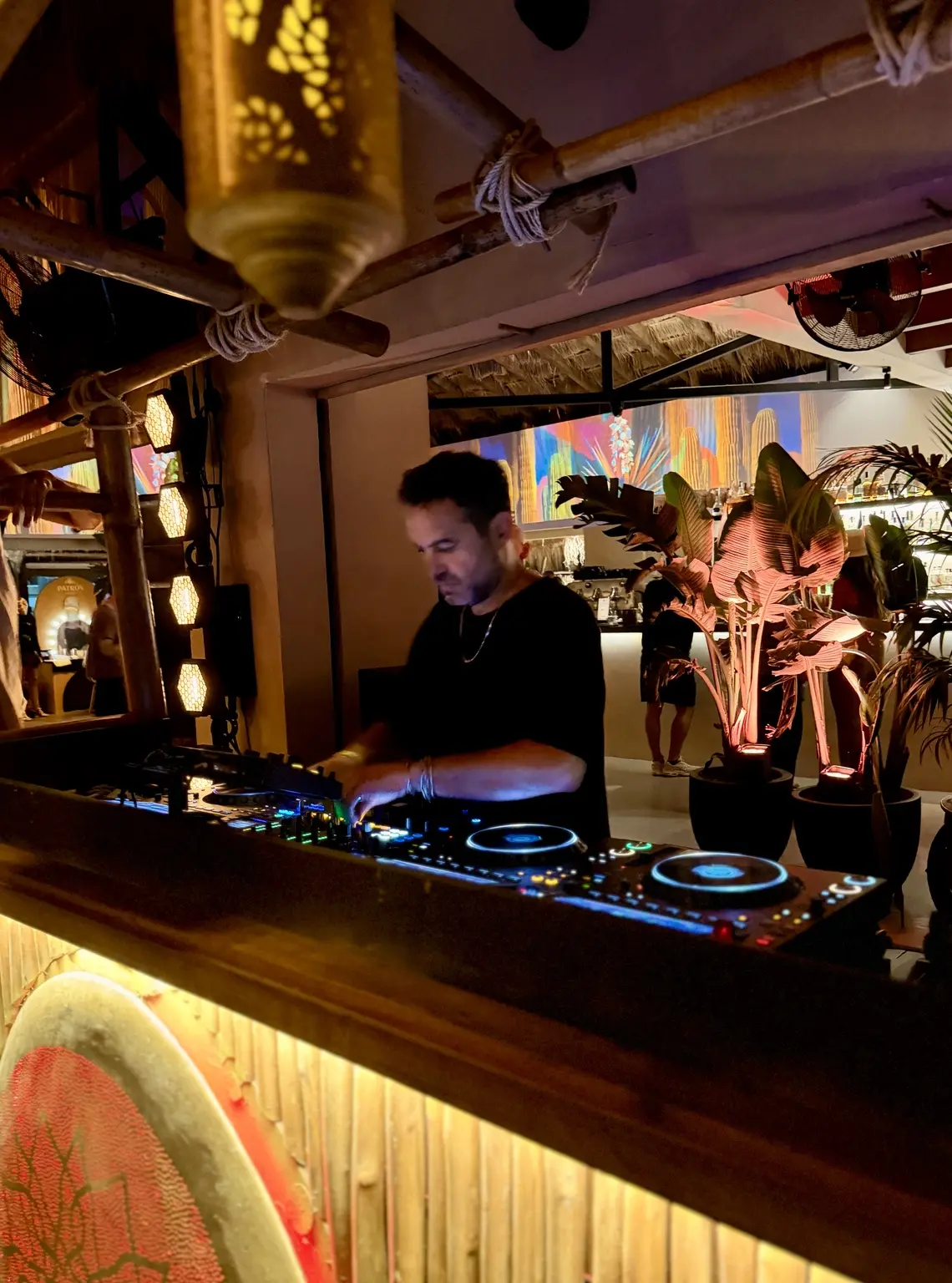 Omer Tayar performing at Beachouse Ibiza